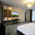 St Palace 4*