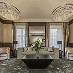 St Palace 4*