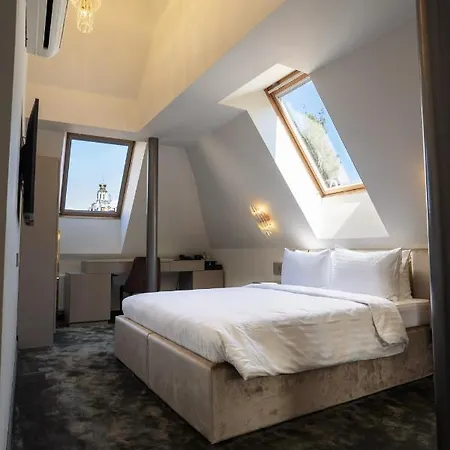 St Palace 4*