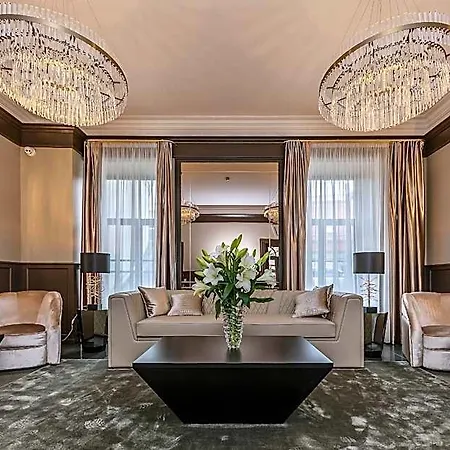 St Palace Hotel