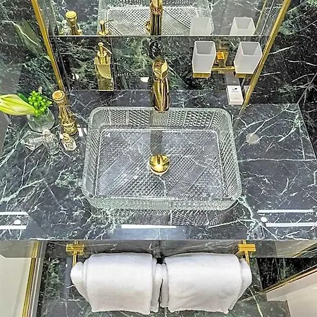 St Palace 4*