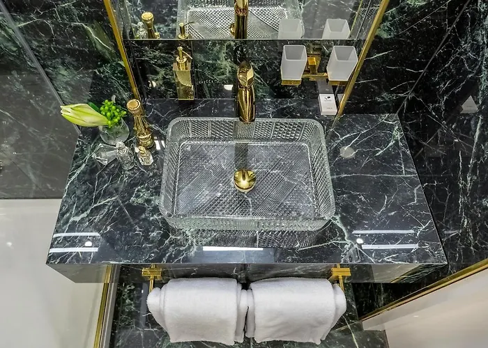 St Palace Szálloda 4*