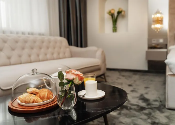 St Palace Szálloda 4*